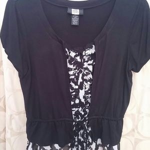 Short sleeve top